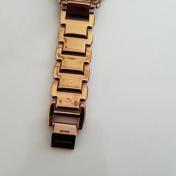 Michael Kors Rose Gold Tone Watch - Picture 8 of 11